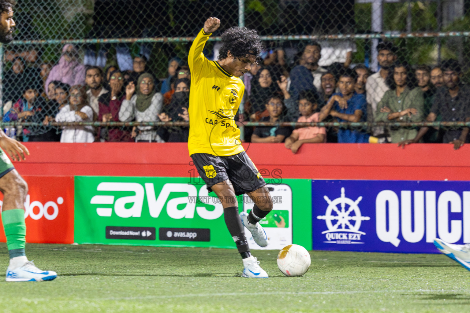 F. Biledhoo VS F. Magoodhoo in Day 7 of Golden Futsal Challenge 2025 was held on Saturday, 11th January 2025, in Hulhumale', Maldives Photos: Hassan Simah / images.mv