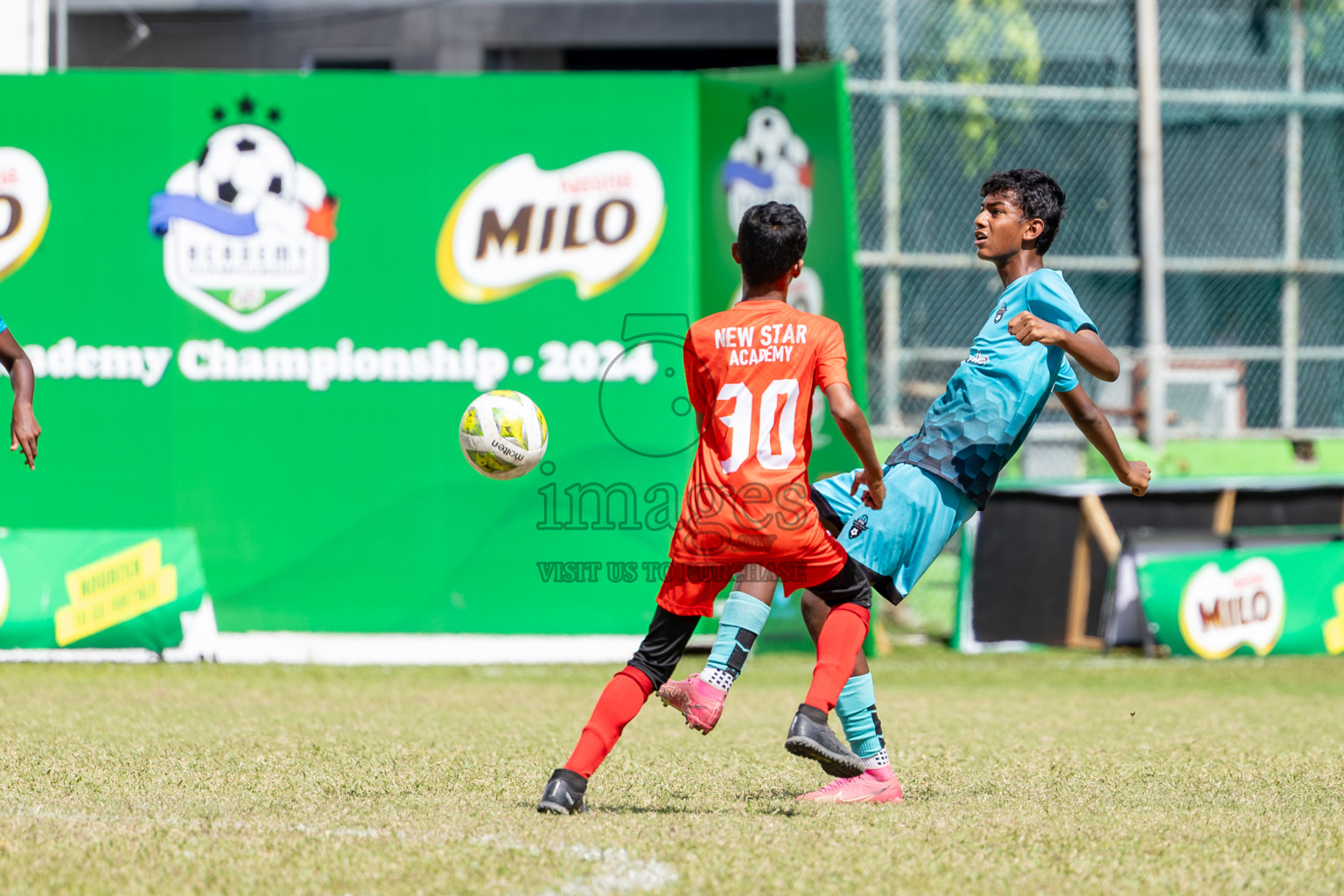 Day 4 of MILO Academy Championship 2024 (U-14) was held in Henveyru Stadium, Male', Maldives on Sunday, 3rd November 2024. 
Photos: Hassan Simah / Images.mv