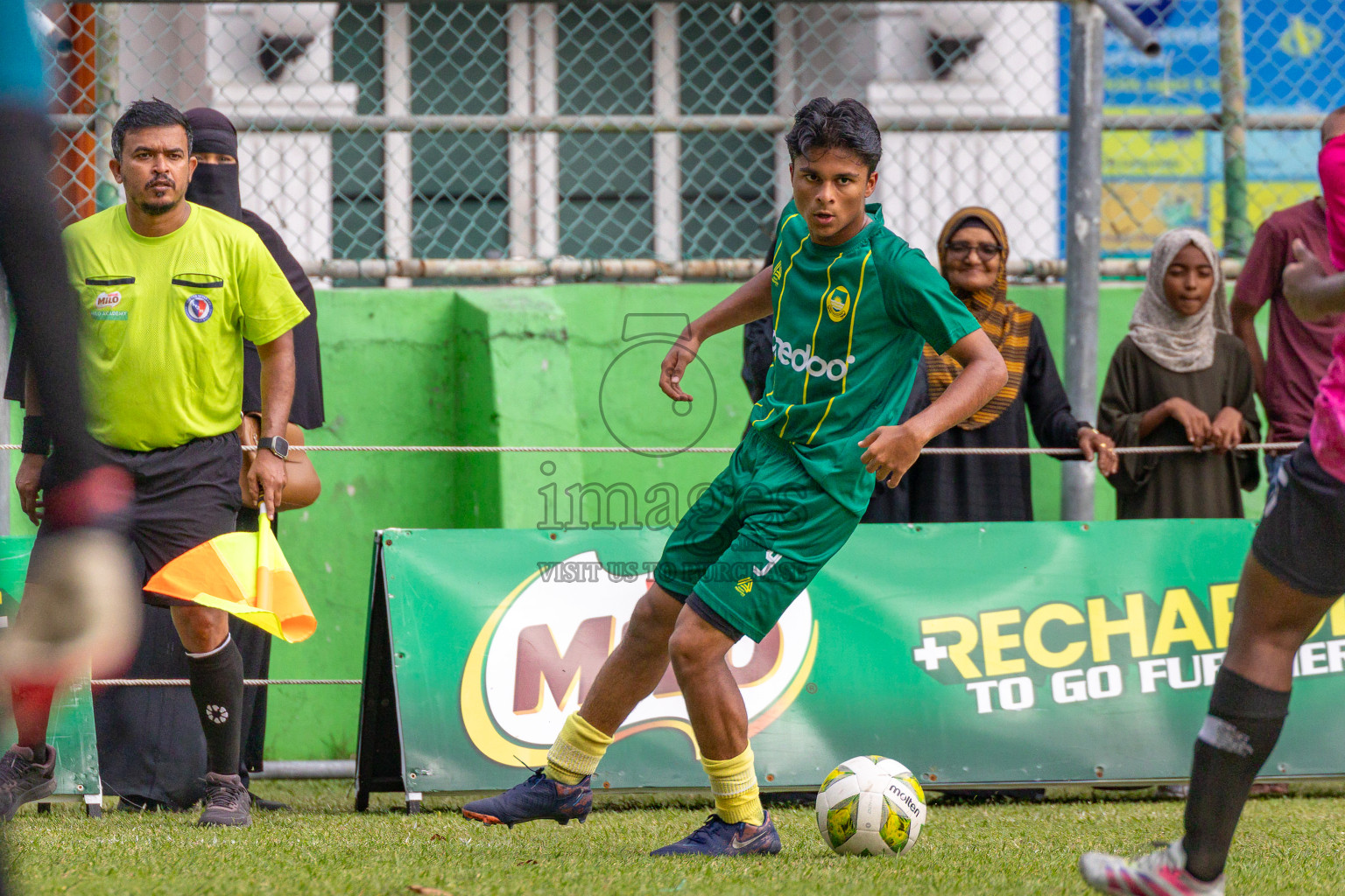 Day 2 of MILO Academy Championship 2025 (U14) was held on Friday, 31st October 2025 at Henveiru Football Grounds, Male', Maldives . 
Photos: Hassan Simah / images.mv