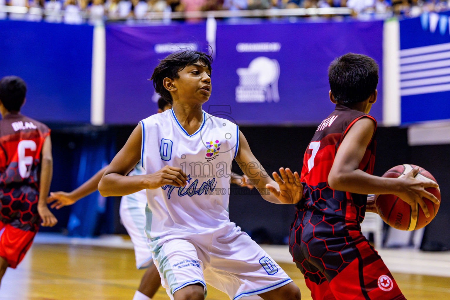 Iskandhar School vs Finland International School in Under 13 Boys Final of Junior Basketball Championship 2024 was held in Social Center, Male', Maldives on Sunday, 15th December 2024. Photos: Nausham Waheed / images.mv