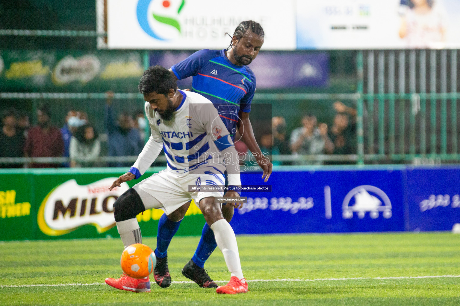 STO RC Vs Team Fenaka in the Quarter Finals of Club Maldives 2021 held in Hulhumale, Maldives on 13 December 2021. Photos: Nasam Thaufeeq