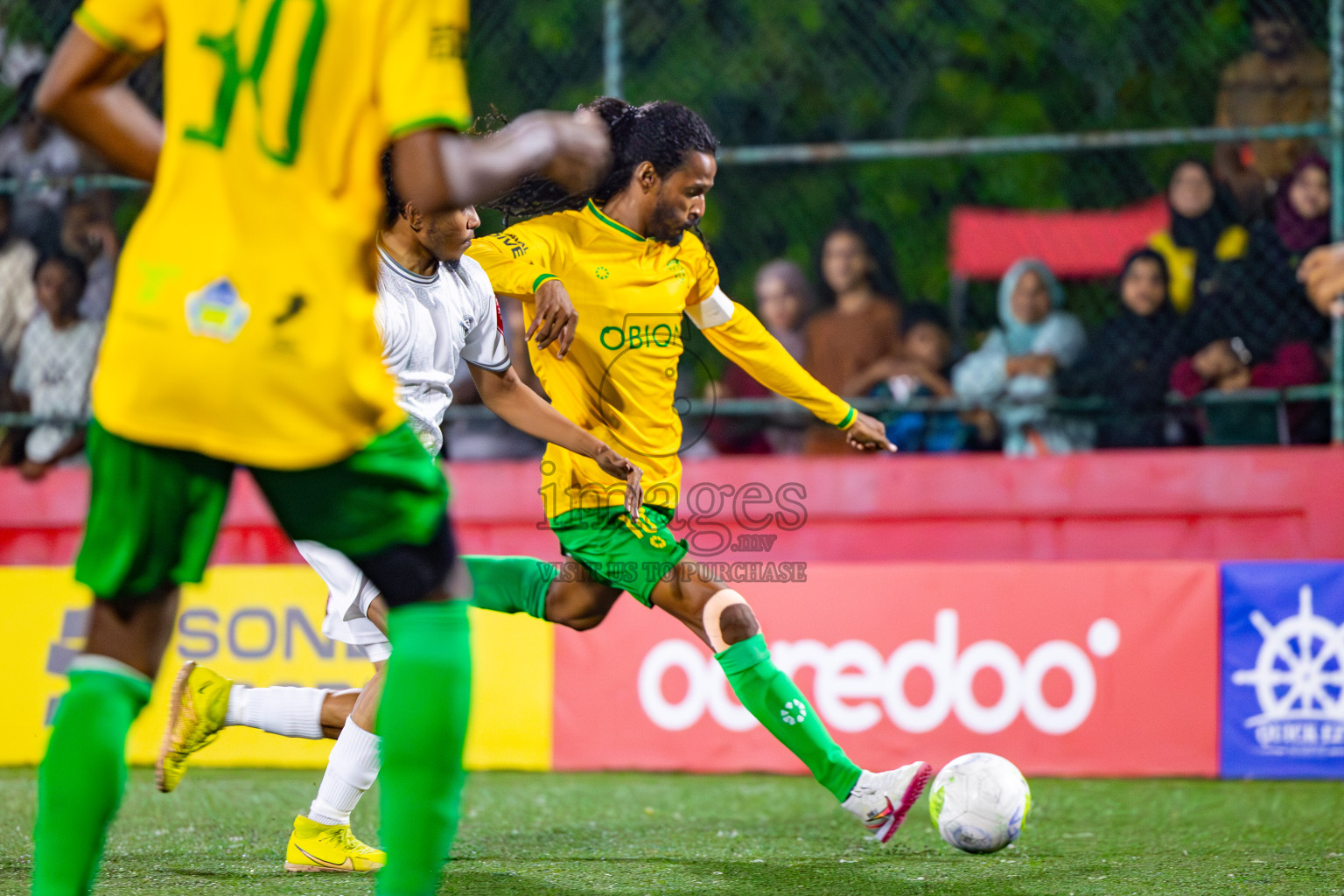 GA Gemanafushi vs GDh Vaadhoo on Day 35 of Golden Futsal Challenge 2024 was held on Tuesday, 20th February 2024, in Hulhumale', Maldives
Photos: Mohamed Mahfooz Moosa, / images.mv