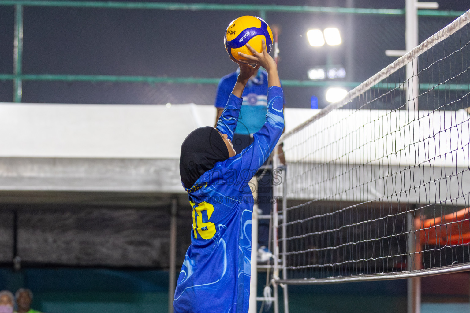 Day 10 of Interschool Volleyball Tournament 2024 was held in Ekuveni Volleyball Court at Male', Maldives on Sunday, 1st December 2024.
Photos: Mohamed Mahfooz Moosa/ images.mv