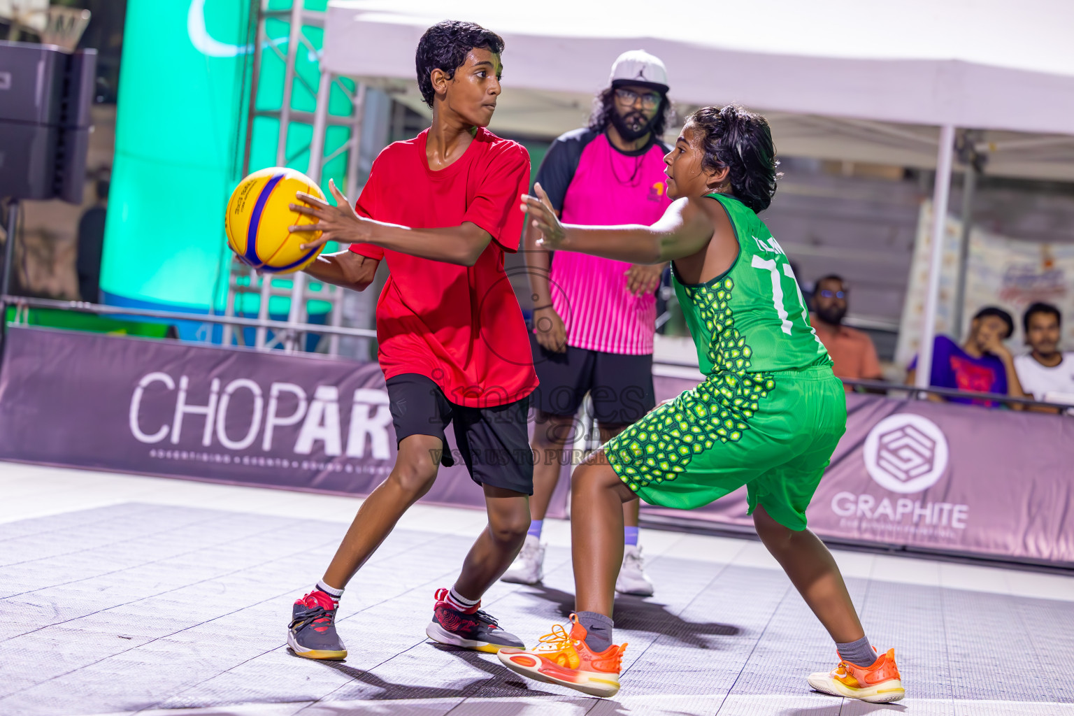 Day 3 of MILO Ramadan 3x3 Challenge 2024 was held in Ekuveni Outdoor Basketball Court at Male', Maldives on Thursday, 14th March 2024.
Photos: Ismail Thoriq / images.mv