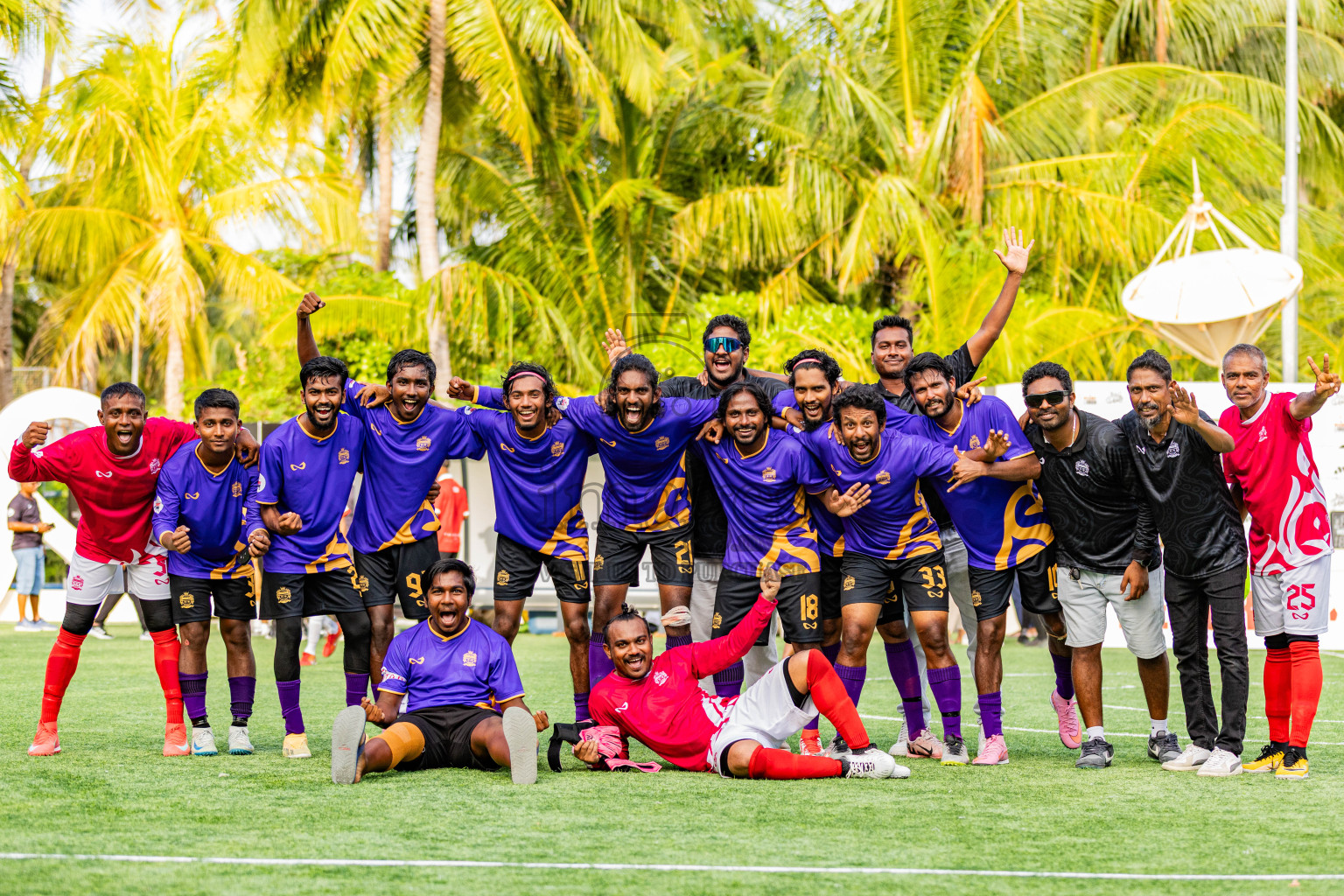 Centara Grand vs Coco Body Hithi in Resort League 2025 (North Male Zone) day 6 was held on Monday, 8th September 2025 in One And Only Reethi Rah Maldives Resort, Photos: Areef Adam / images.mv