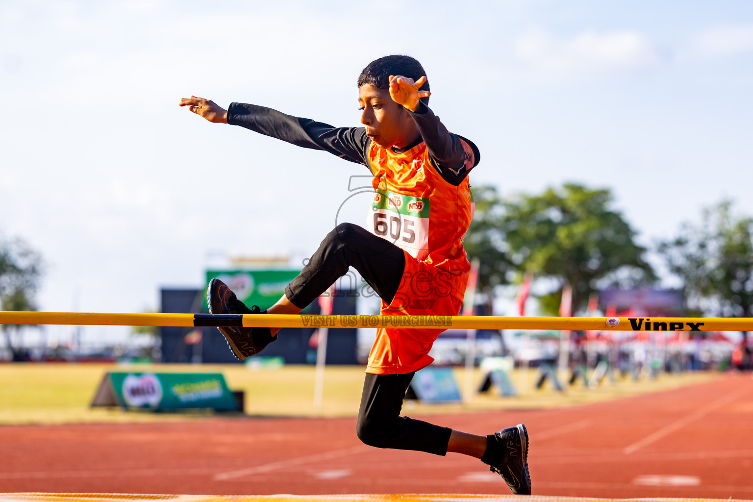 Day 3 of Inter-school Athletics Championship 2025 held in Ekuveni Synthetic Track, Male', Maldives on Wednesday, 08th October 2025. Photos by: Nausham Waheed / Images.mv