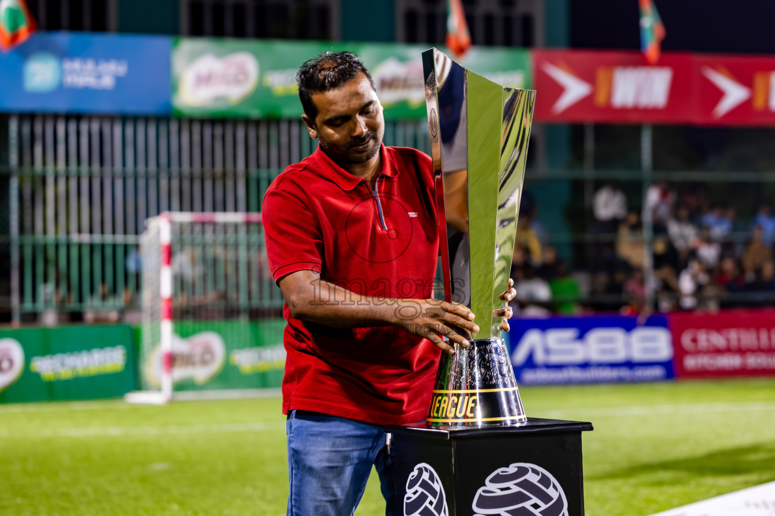 Arena vs Hawks in the Final of Milo Sector League 2025 was held in Rehendhi Futsal Ground, Hulhumale', Maldives on Tuesday, 18th November 2025. Photos: Nausham Waheed  / images.mv
