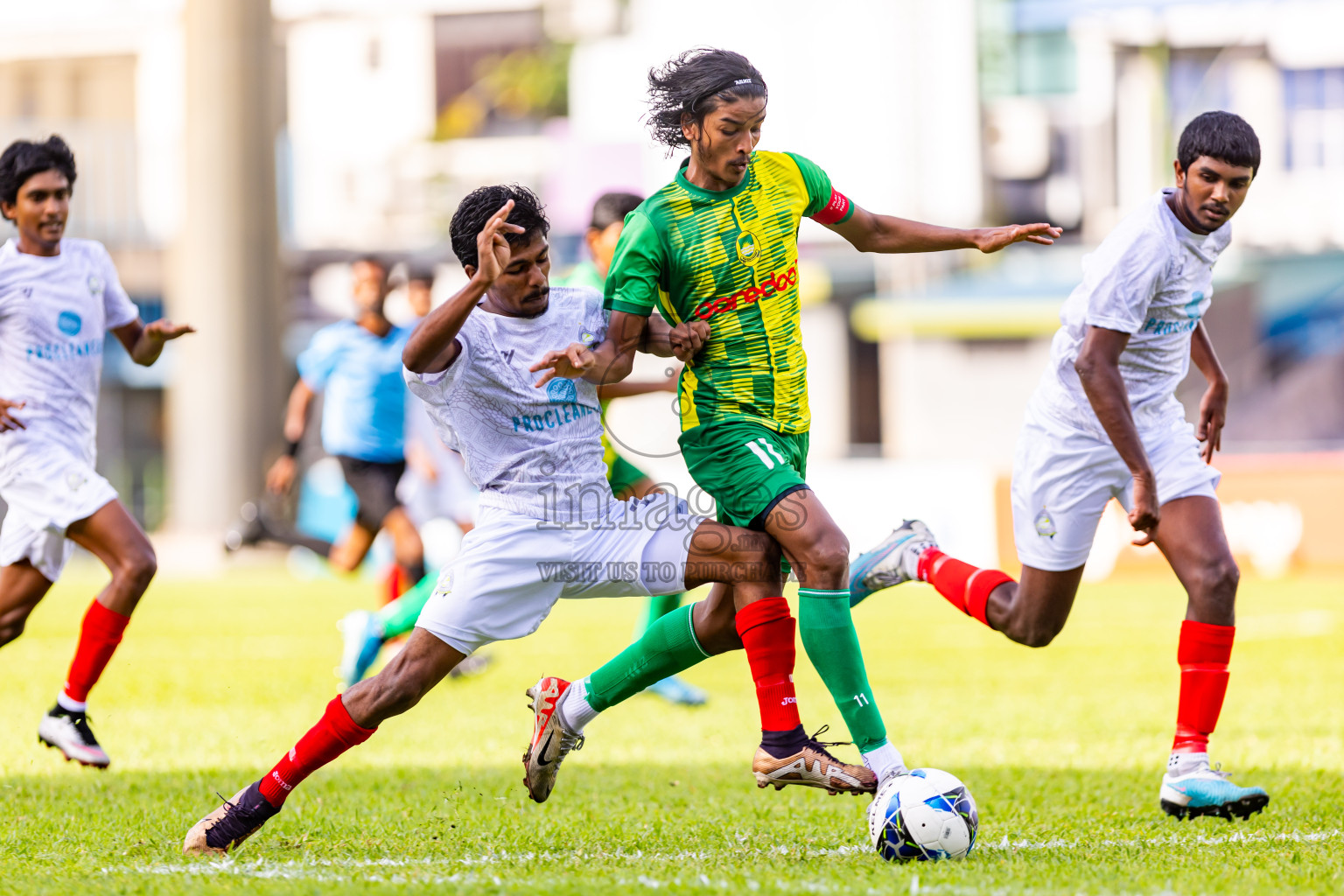 Maziya SRC vs Club Green Streets in Day 2 of Under 19 Youth Championship 2024 was held at National Stadium in Male', Maldives on Monday, 10th June 2024. Photos: Nausham Waheed / images.mv b