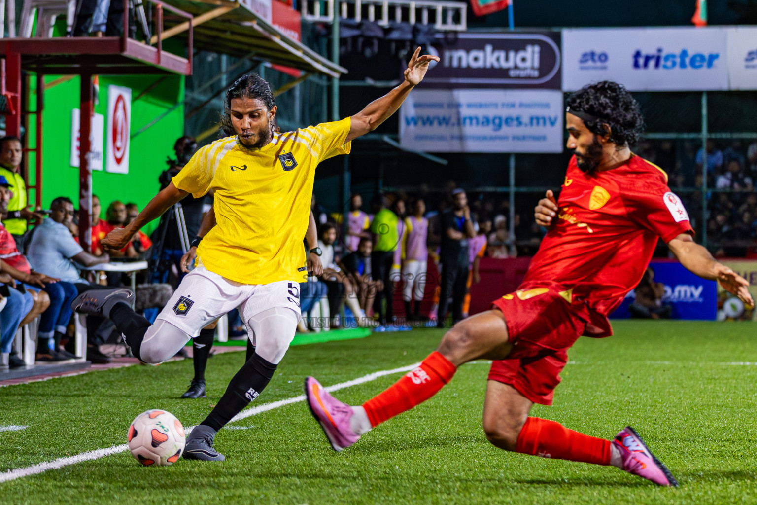 RRC vs Maldivian in Semi Finals of Club Maldives Cup 2025 was held in Rehendhi Futsal Ground, Hulhumale', Maldives on Monday, 20th October 2025. Photos: Ismail Areef Adam / images.mv