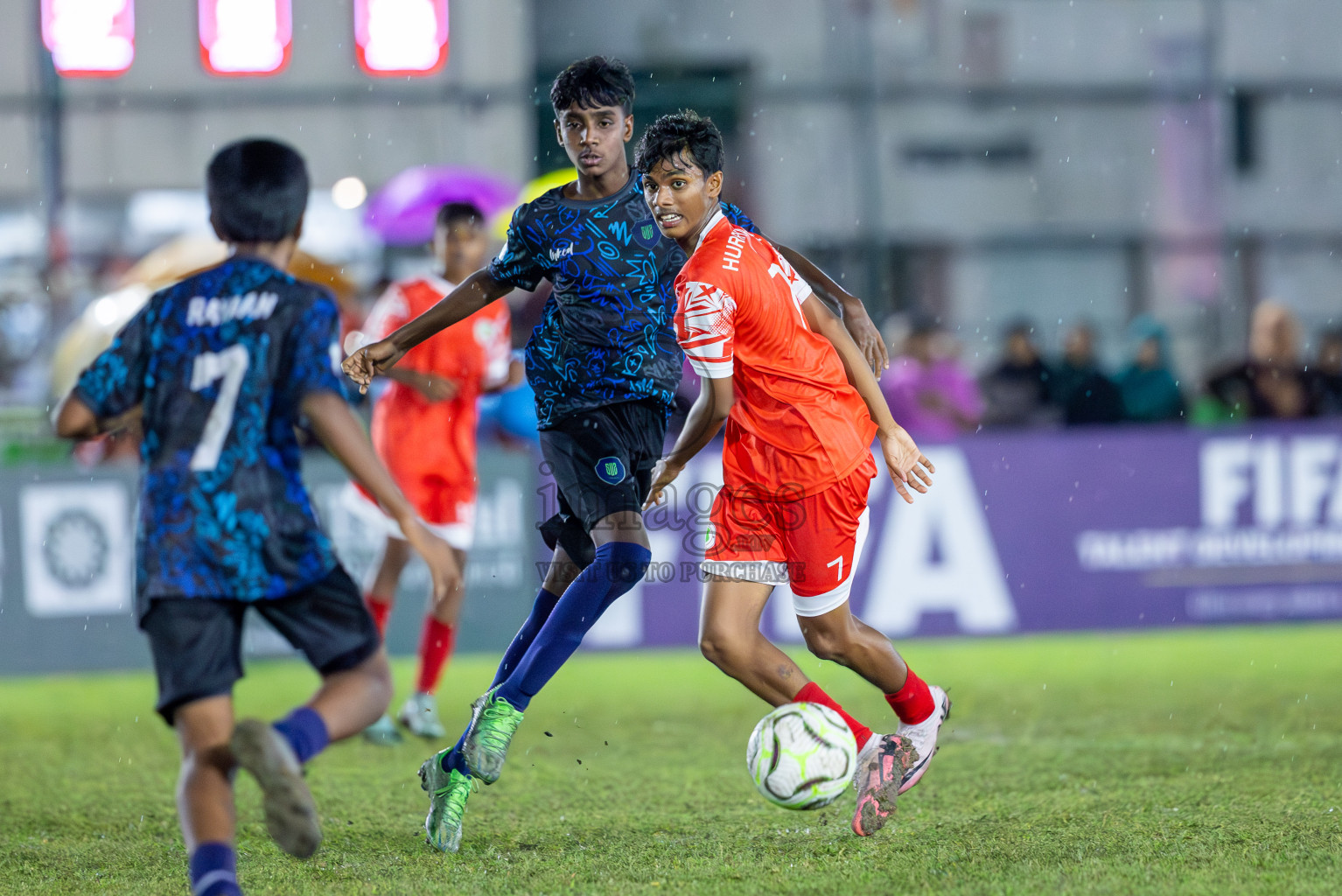 SUS vs Huriyya (U14) in Dhivehi Youth League 2024 - Day 2. Matches held at Henveiru Stadium on 22nd November 2024 , Friday. Photos: Shuu Abdul Sattar/ Images.mv