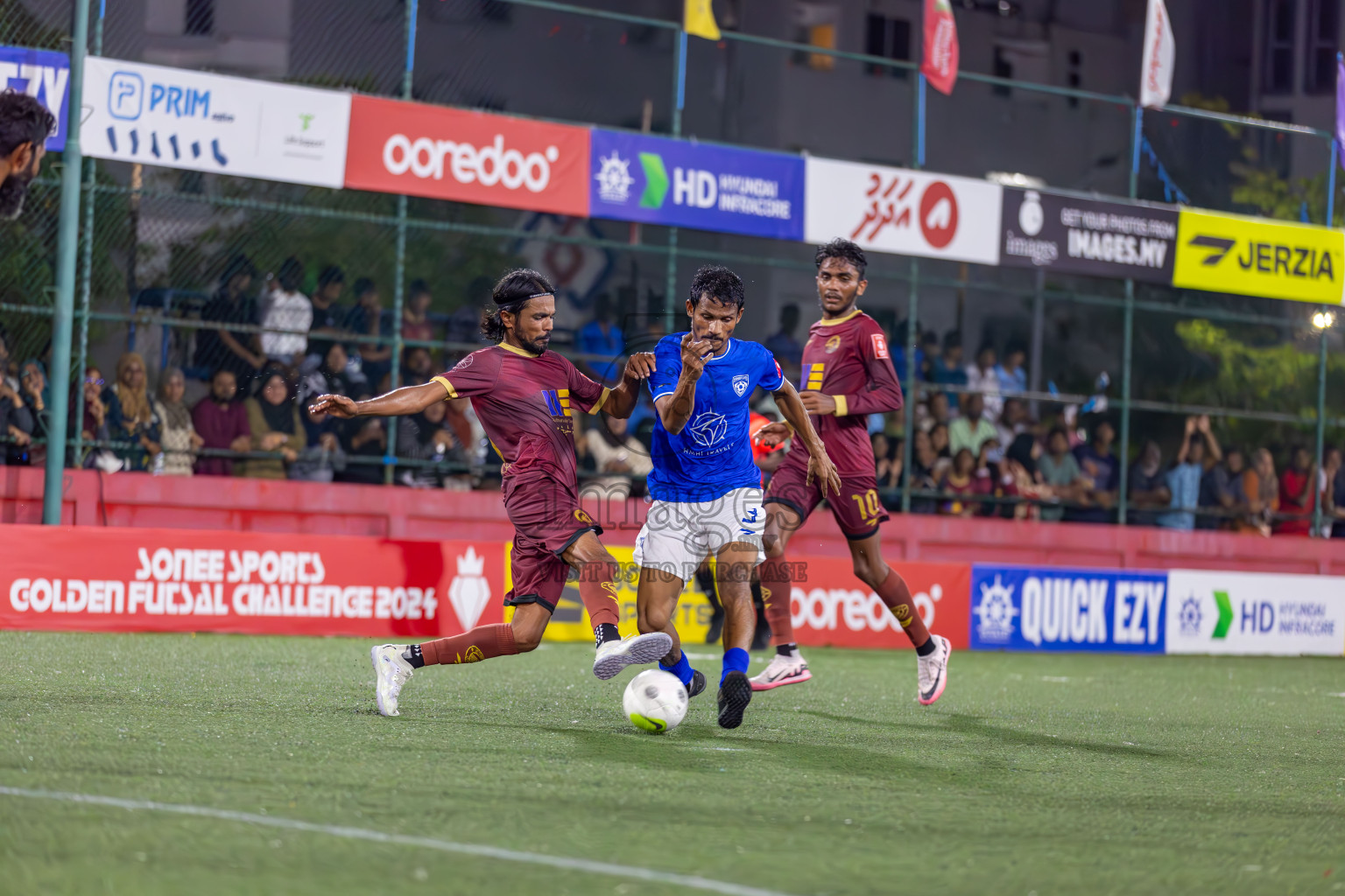 V Keyodhoo vs ADh Mahibadhoo on Day 34 of Golden Futsal Challenge 2024 was held on Monday, 19th February 2024, in Hulhumale', Maldives
Photos: Ismail Thoriq / images.mv