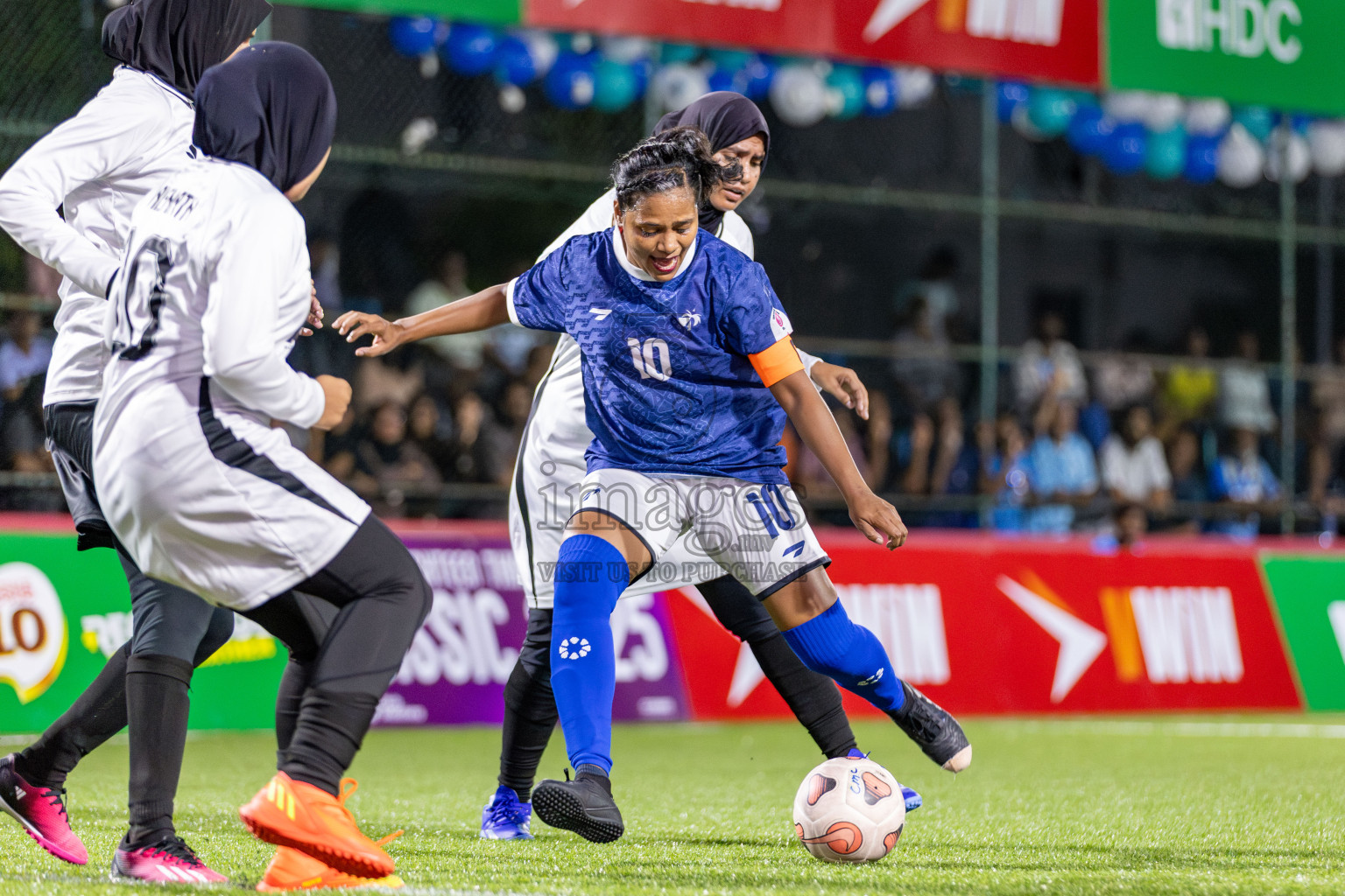 Team MACL vs ACC RC in Eighteen Thirty Classic of Club Maldives Cup 2025 held in Rehendi Futsal Ground, Hulhumale', Maldives on Thursday, 4th September 2025. Photos: Yasna Ahmed / images.mv