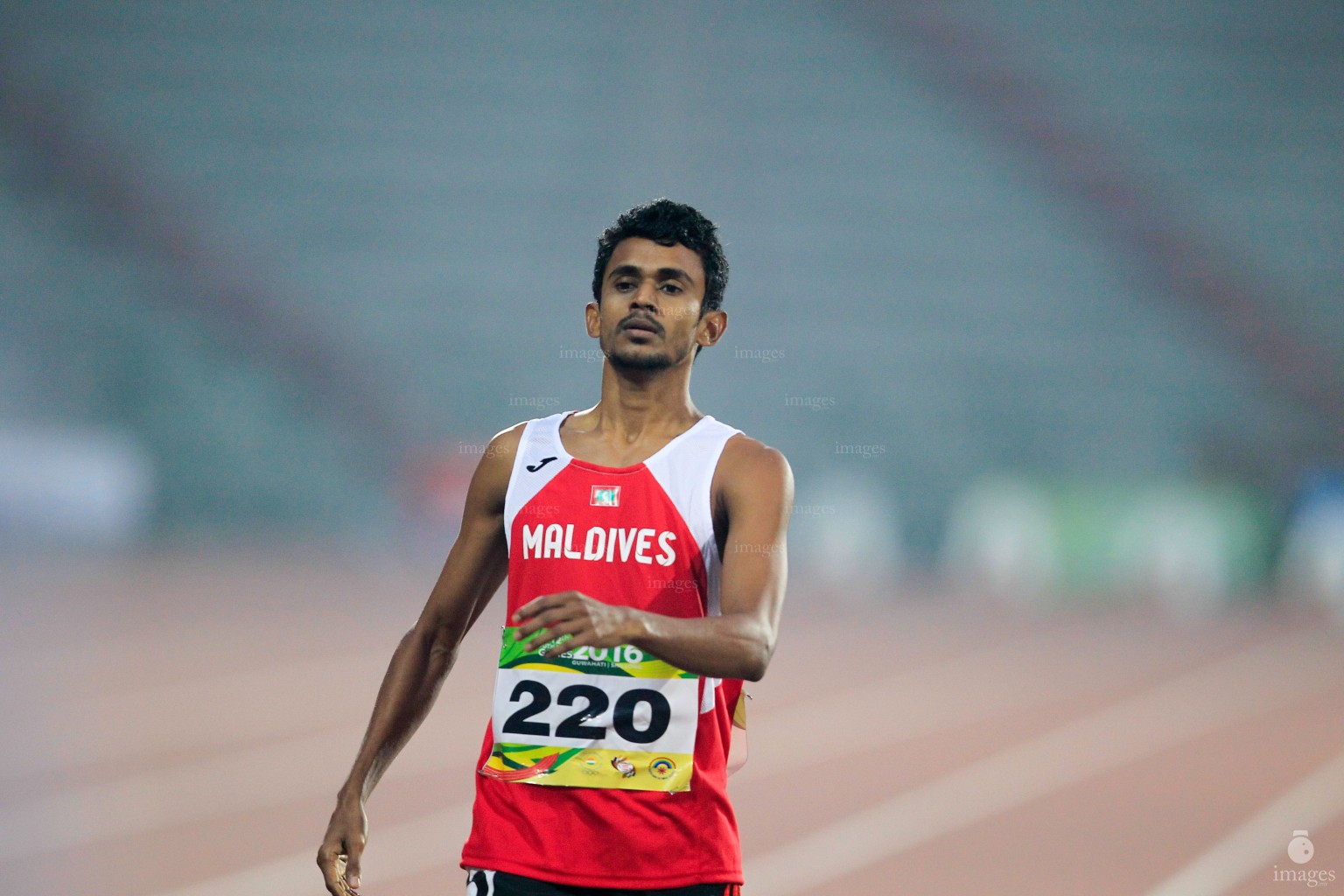 Hassan Ahmed runs in the 800m heats in the South Asian Games in Guwahati, India, Tuesday, February. 09, 2016. (Images.mv Photo/ Hussain Sinan).