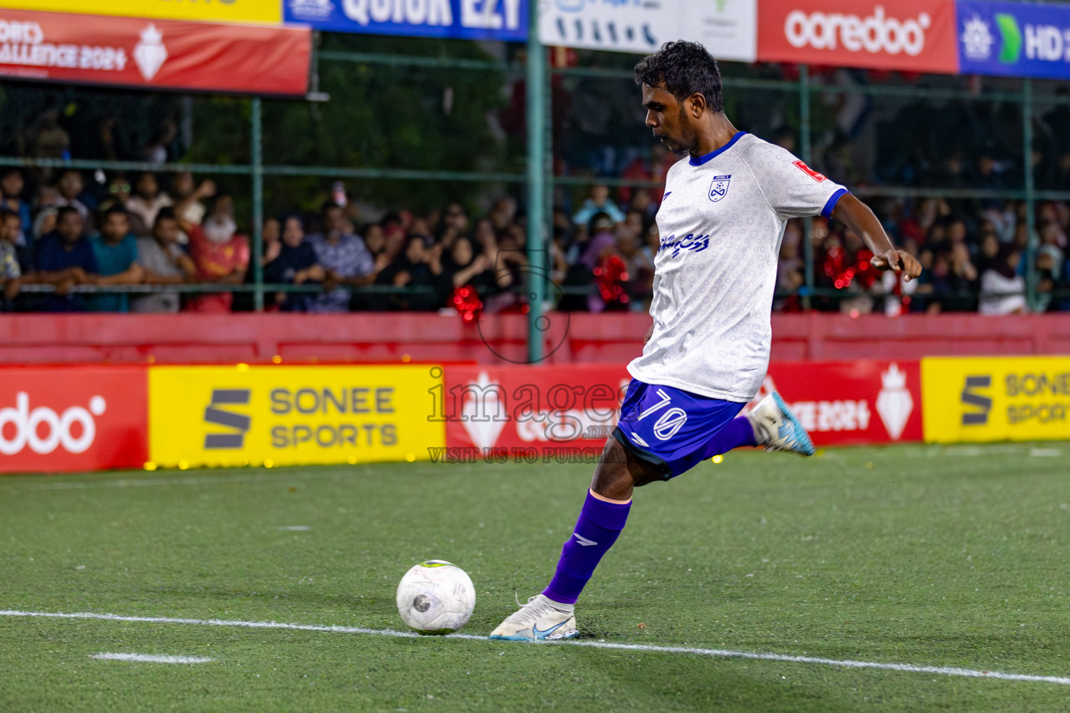 Kudahuvadhoo VS F. Bilehdhoo in Zone 5 Group Stage Final on Day 38 of Golden Futsal Challenge 2024 which was held on Friday, 23rd February 2024, in Hulhumale', Maldives 
Photos: Hassan Simah/ images.mv