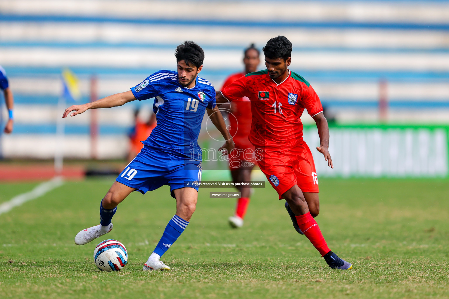 Kuwait vs Bangladesh in the Semi-final of SAFF Championship 2023 held in Sree Kanteerava Stadium, Bengaluru, India, on Saturday, 1st July 2023. Photos: Nausham Waheed, Hassan Simah / images.mv