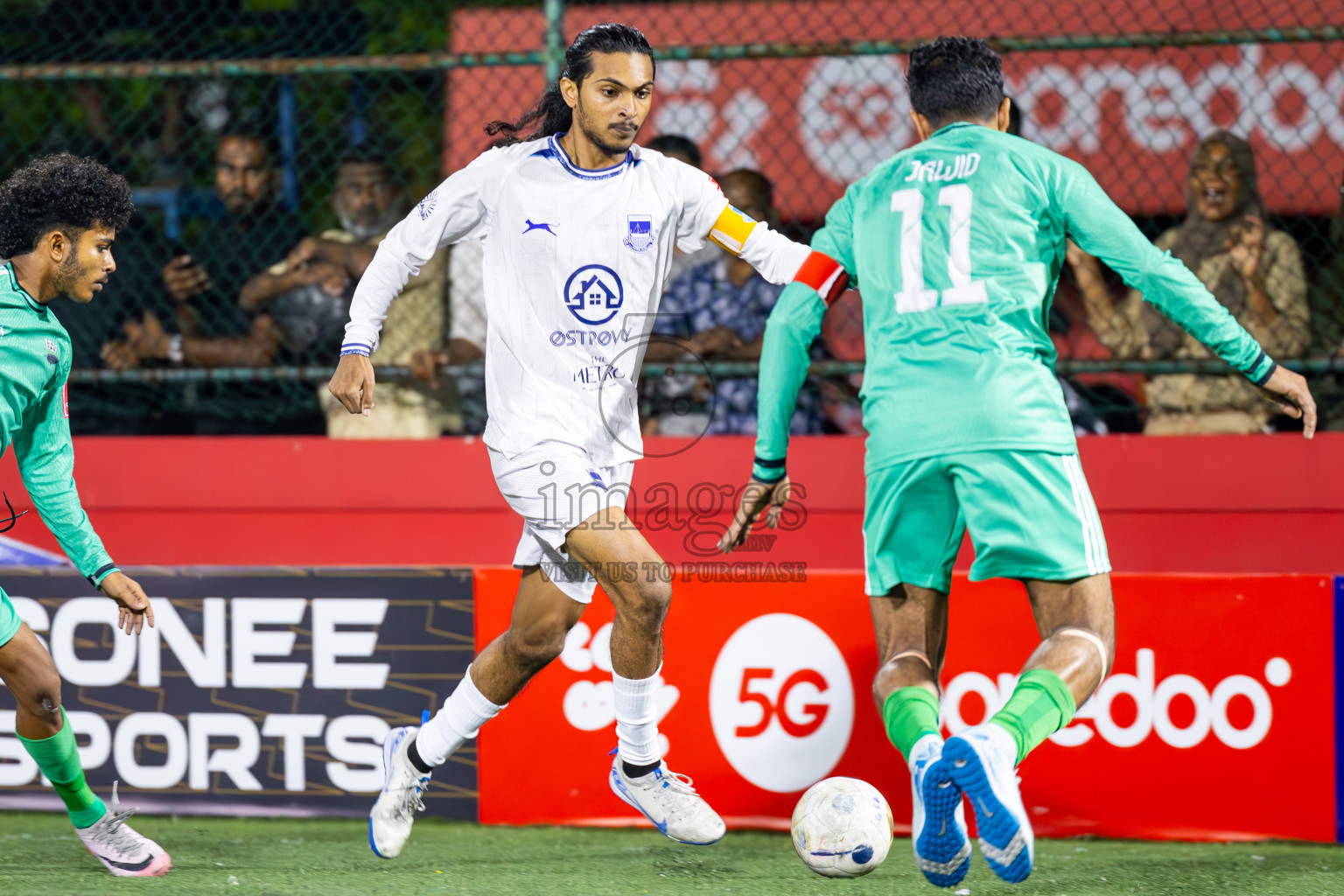 GA Dhaandhoo vs GA Gemanafushi in Day 14 of Golden Futsal Challenge 2025 was held on Saturday, 18th January 2025, in Hulhumale', Maldives. Photos: Ismail Thoriq / images.mv