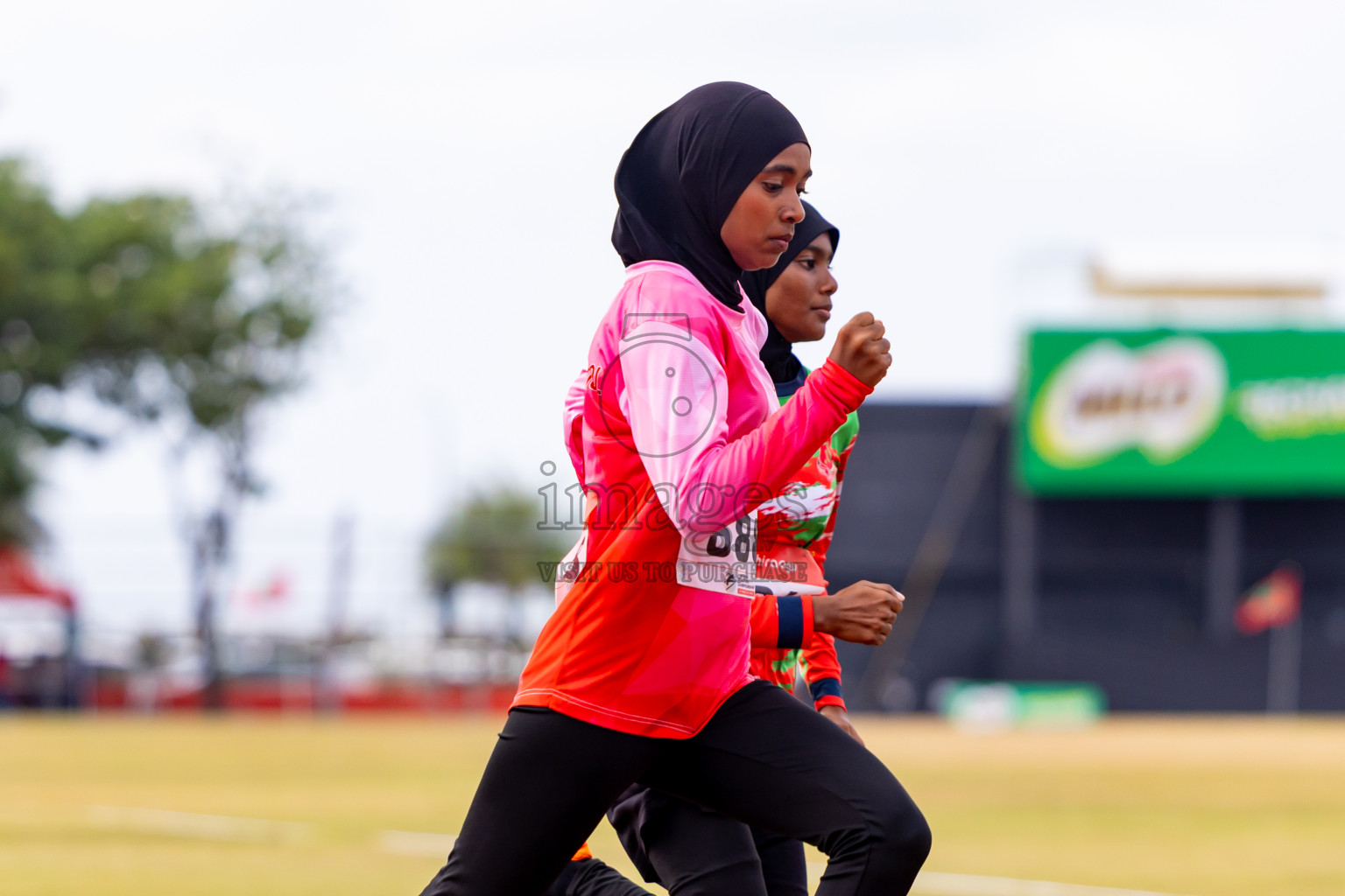 Day 4 of Inter-school Athletics Championship 2025 held in Ekuveni Synthetic Track, Male', Maldives on Thursday, 09th October 2025. Photos by: Nausham Waheed / Images.mv