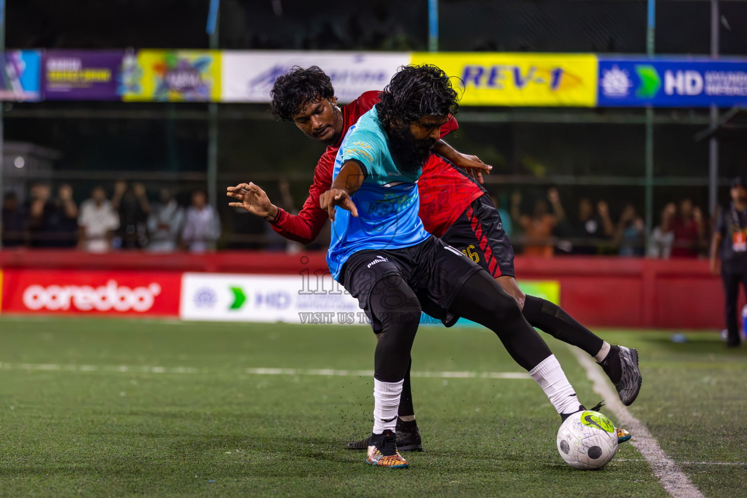 HDh Kumundhoo vs HDh Nellaidhoo in Day 10 of Golden Futsal Challenge 2024 was held on Tuesday, 23rd January 2024, in Hulhumale', Maldives
Photos: Ismail Thoriq / images.mv