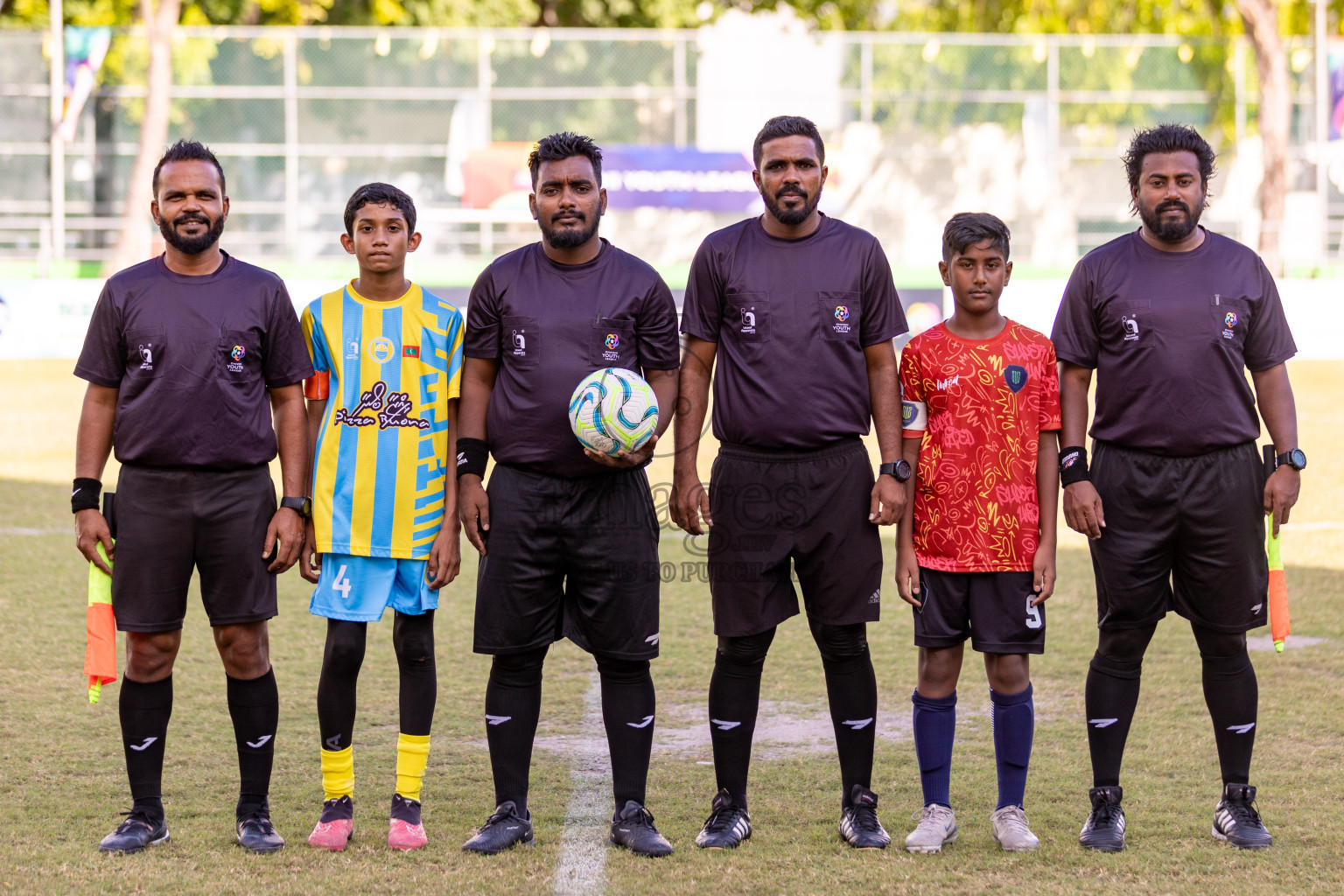 Club Valencia vs Super United Sports (U12) in Day 9 of Dhivehi Youth League 2024 held at Henveiru Stadium on Saturday, 14th December 2024. Photos: Mohamed Mahfooz Moosa / Images.mv