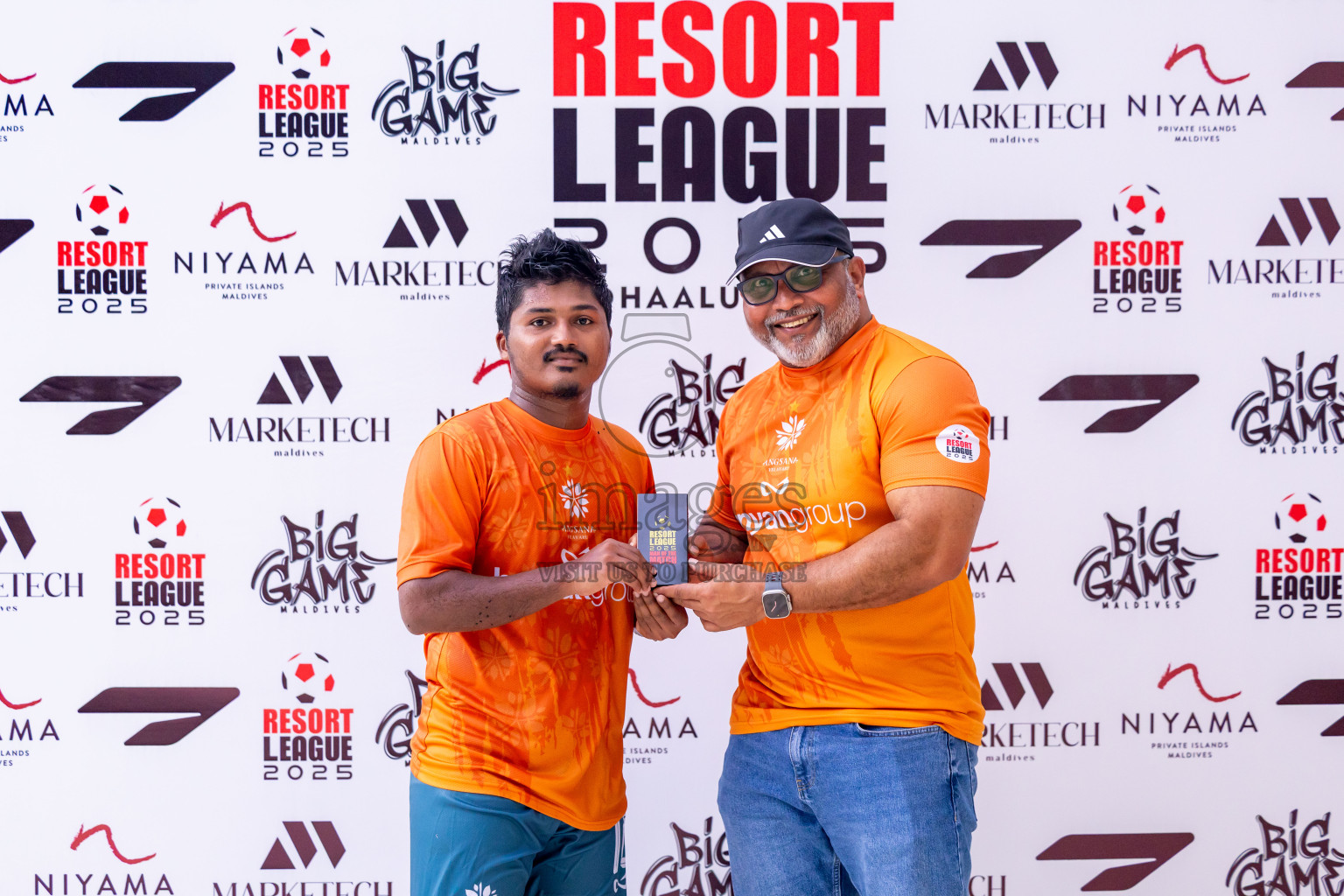 Velavaru vs Kandima in Day 6 of Resort League 2025 (Dhaalu Zone) was held on Tuesday, 20th May 2025 in Niyama Private island, Dhaalu Atoll, Maldives. Photos: Nausham Waheed / images.mv