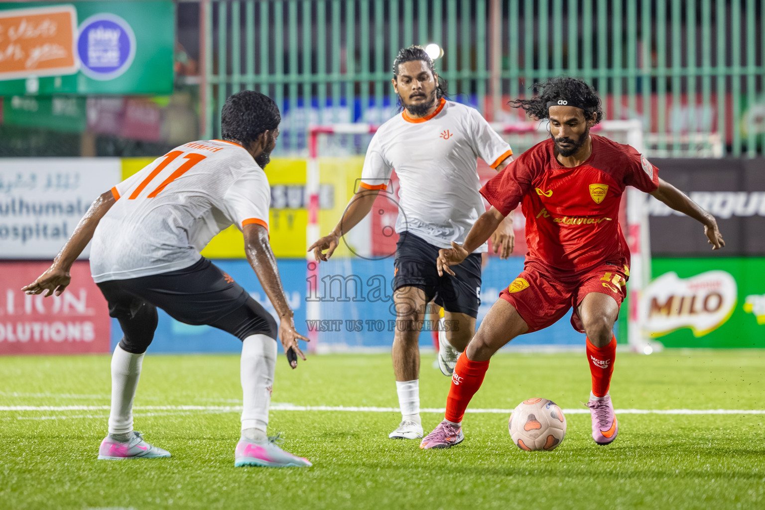 Maldivian RC vs Dhiraagu in Day 13 of Club Maldives Cup 2025 was held in Rehendhi Futsal Ground, Hulhumale', Maldives on Monday, 13th October 2025. 
Photos: Mohamed Mahfooz Moosa / images.mv