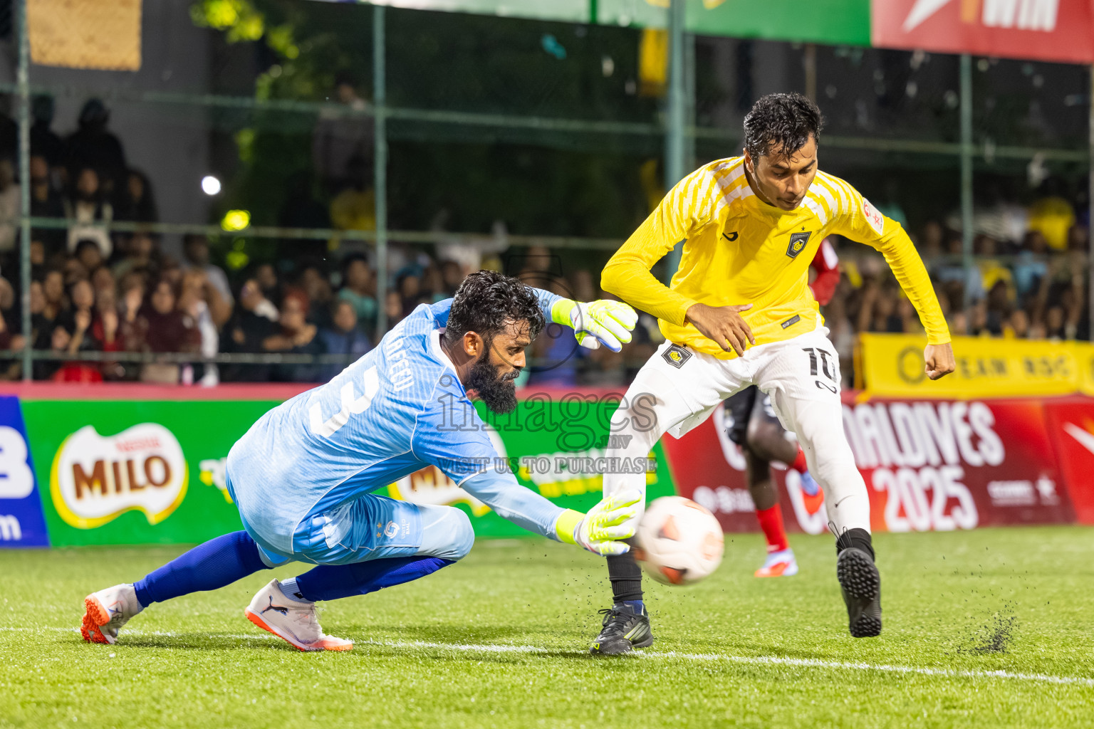 RRC vs United BML in Day 13 of Club Maldives Cup 2025 was held in Rehendhi Futsal Ground, Hulhumale', Maldives on Monday, 13th October 2025. 
Photos: Mohamed Mahfooz Moosa / images.mv