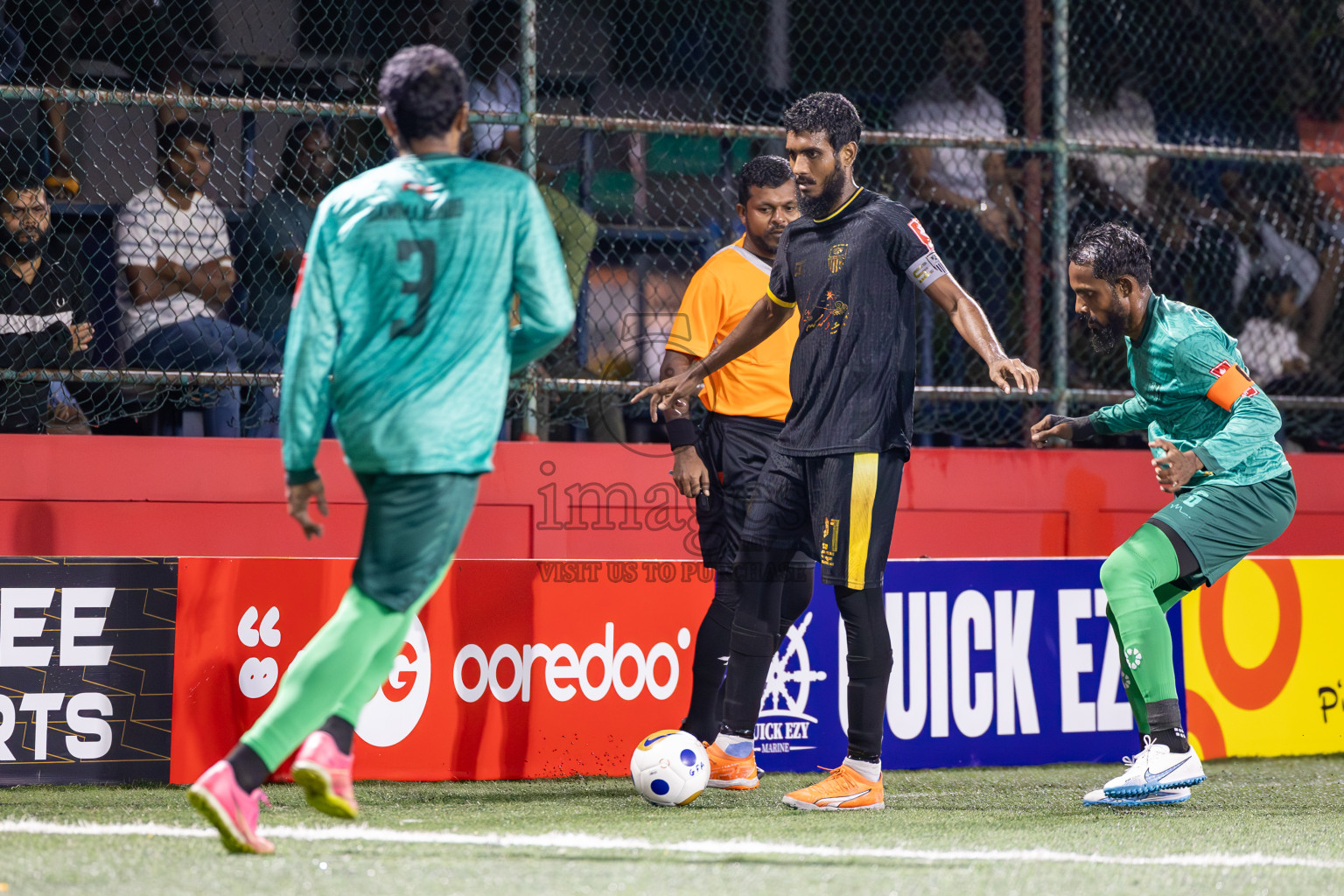 HDh Nolhivaranfaru vs HDh Hanimaadhoo in Day 9 of Golden Futsal Challenge 2025 was held on Monday, 13th January 2025, in Hulhumale', Maldives
Photos: Ismail Thoriq / images.mv