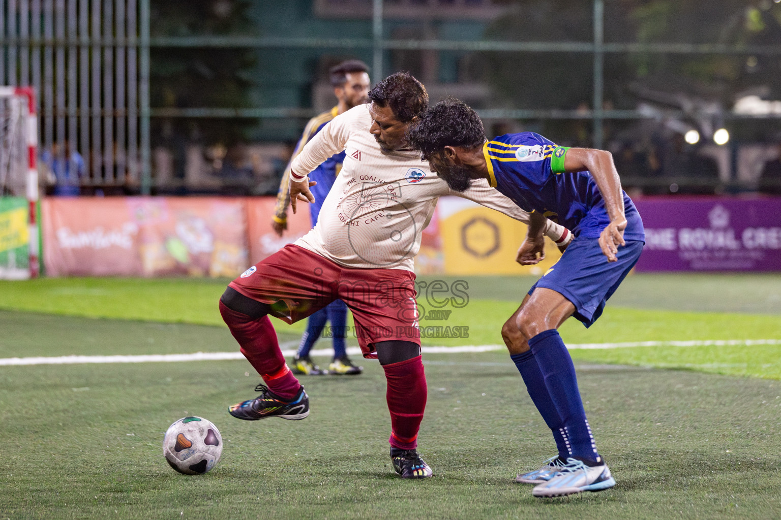 CLUB 220 vs HPSN in the Quarter Finals of Club Maldives Classic 2024 held in Rehendi Futsal Ground, Hulhumale', Maldives on Tuesday, 17th September 2024. 
Photos: Hassan Simah / images.mv