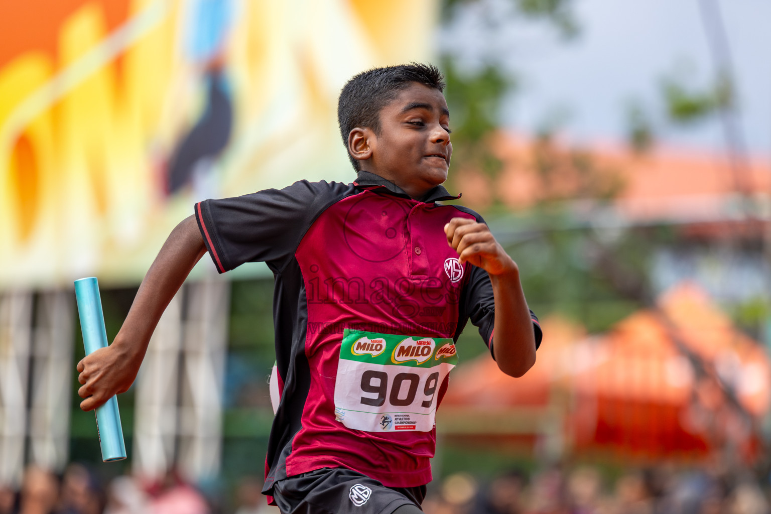 Day 6 of Inter-school Athletics Championship 2025 held in Ekuveni Synthetic Track, Male', Maldives on Sunday, 12th October 2025. Photos by: Ismail Thoriq / Images.mv