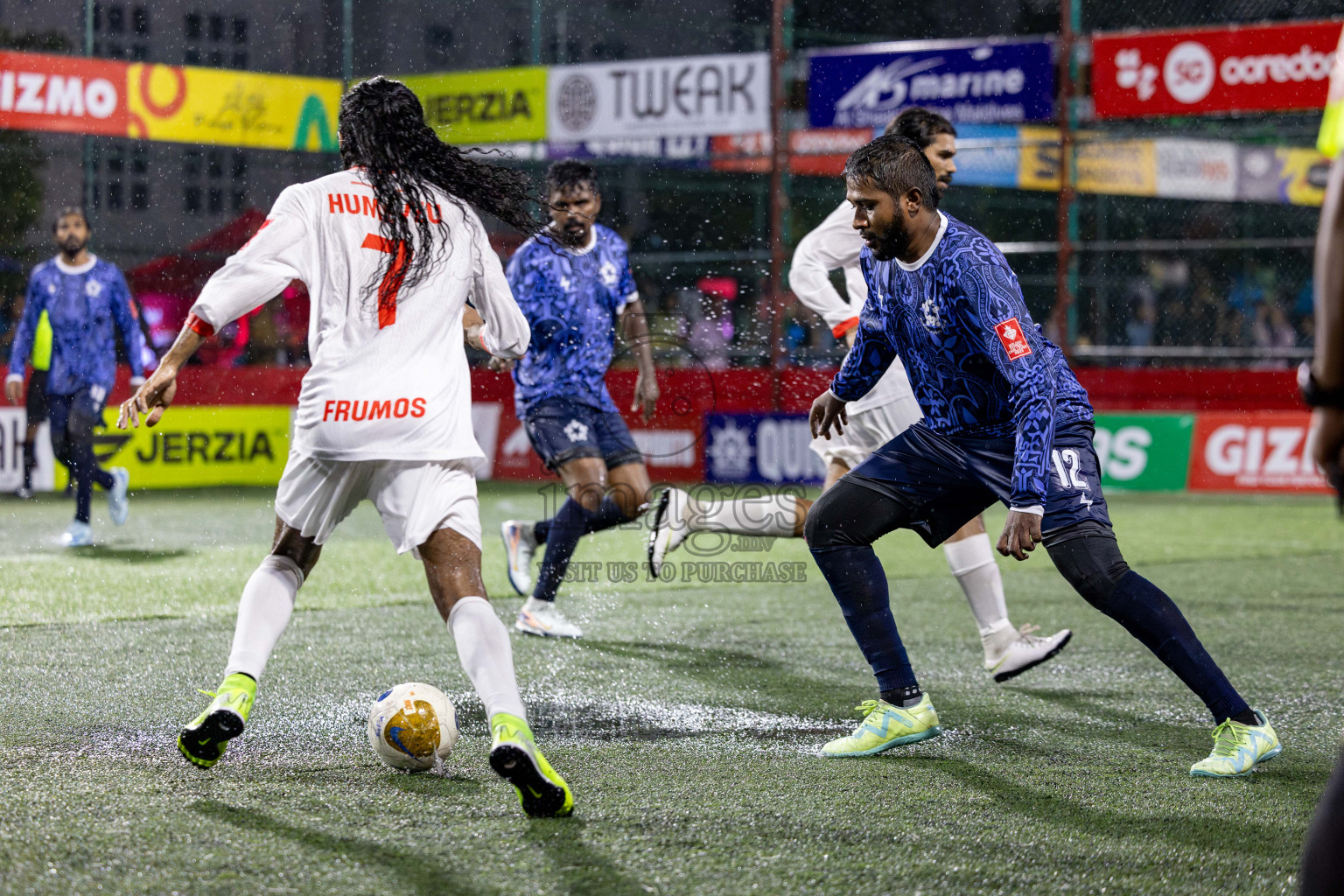 L. Isdhoo VS L. Mundoo in Day 18 of Golden Futsal Challenge 2025 was held on Wednesday, 22nd January 2025, in Hulhumale', Maldives. Photos: Nausham Waheed / images.mv