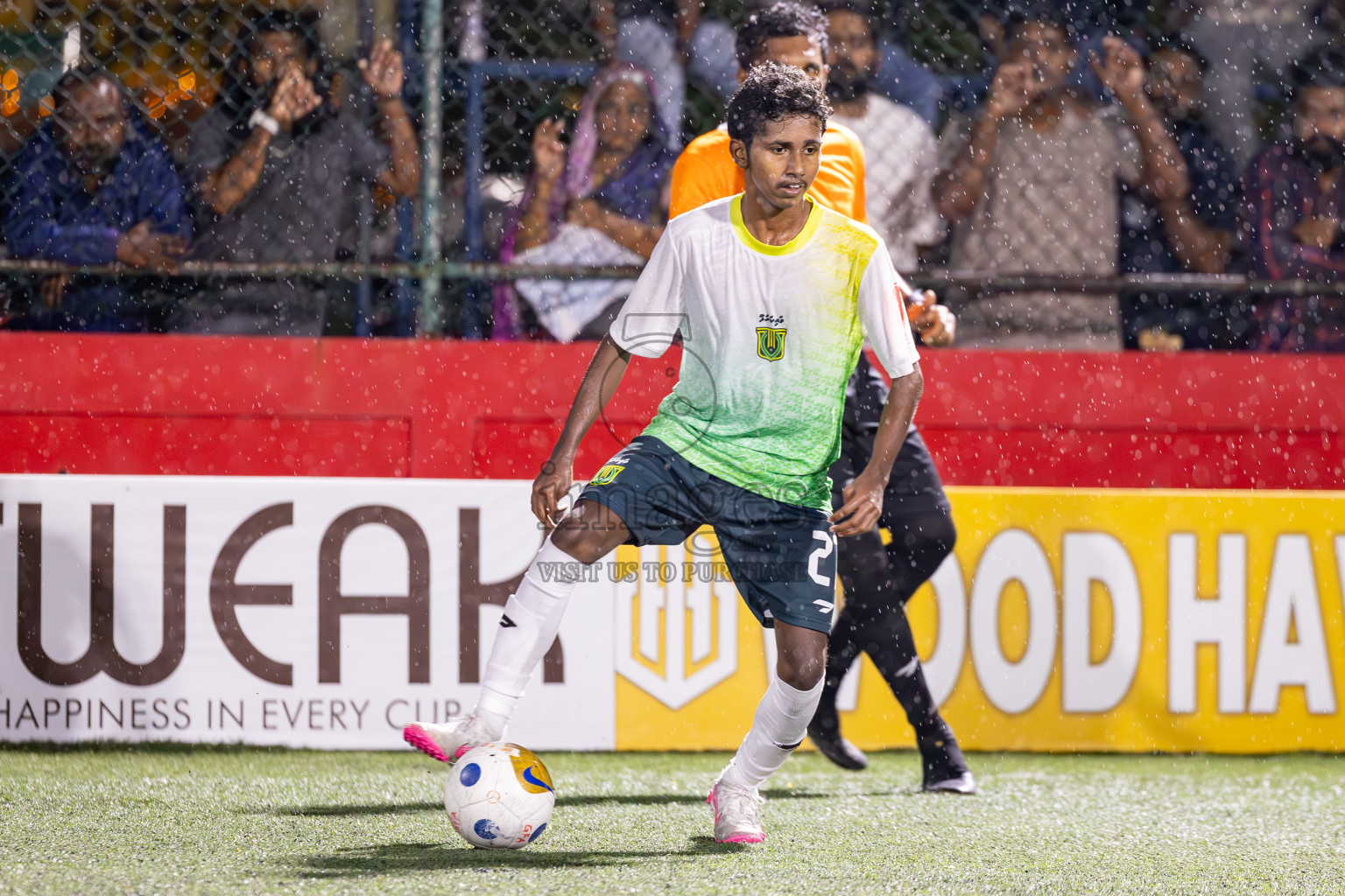 HDh Nellaidhoo vs HDh Vaikaradhoo in Day 9 of Golden Futsal Challenge 2025 was held on Monday, 13th January 2025, in Hulhumale', Maldives
Photos: Ismail Thoriq / images.mv